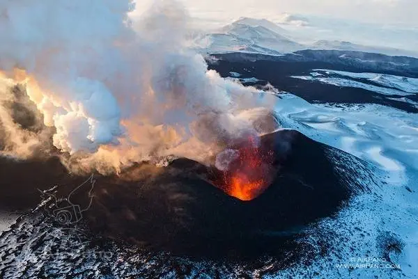 Video, Plosky Tolbachik Volcano Eruption, Kamchatka, Russia
