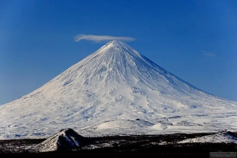 Eruption of Klyuchevskaya Sopka Volcano Continues in Kamchatka; Tourists Warned to Stay Away