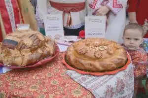 First-Ever Multinational Bread & Loaf Festival Held in Kamchatka