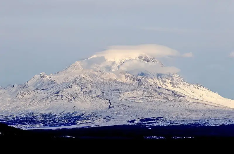 Two Volcanoes in Kamchatka Pose Threat to Air Travel