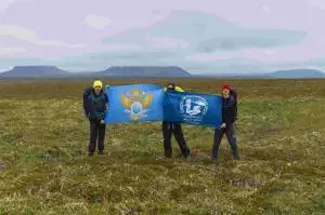 Students of the "Arctic Team" Conduct a Census of Red Book Arctic Foxes on Bering Island
