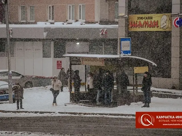 the beginning of winter in the snowiest city of Russia