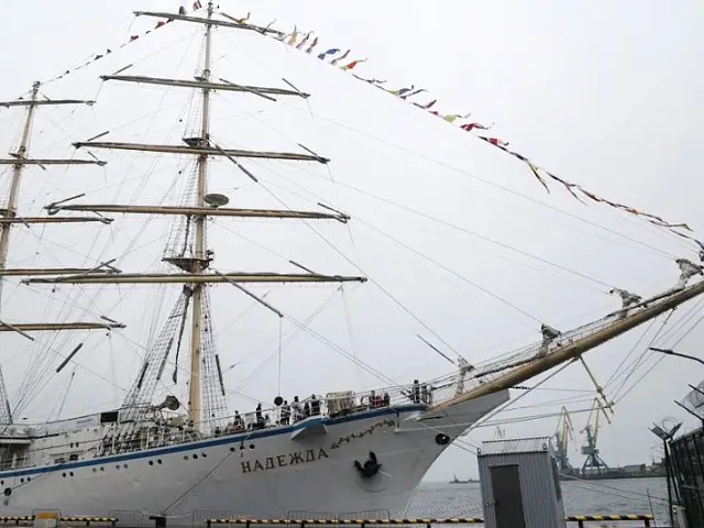 The sailing ship "Nadezhda" welcomes Kamchatka residents for an "Open Deck" event