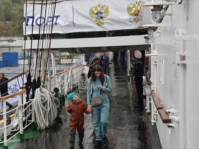 The sailing ship "Nadezhda" welcomes Kamchatka residents for an "Open Deck" event