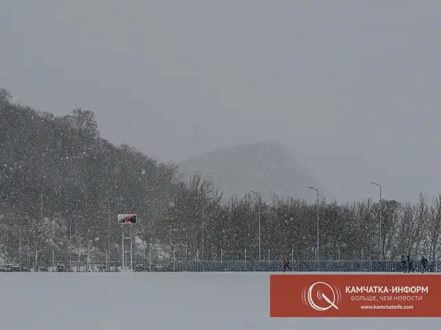 the beginning of winter in the snowiest city of Russia