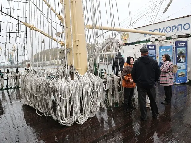 The sailing ship "Nadezhda" welcomes Kamchatka residents for an "Open Deck" event