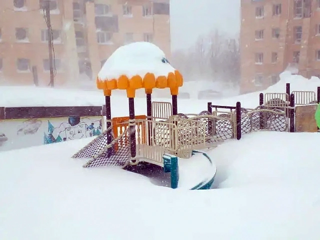 Snow Apocalypse: How Petropavlovsk Residents Survived the Elemental Onslaught
